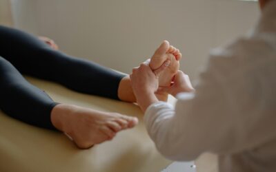Fersensporn – Wenn jeder Schritt schmerzt: Wie Physiotherapie und Stosswellentherapie helfen können