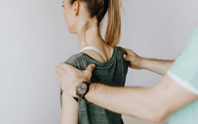 Frozen Shoulder – Wenn die Schulter „einfriert“ und wie Physiotherapie hilft